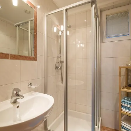 Apartment Haus Mader *